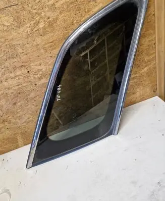 Toyota Avensis T270 Rear side window 43R006723 DOT24M101AS3