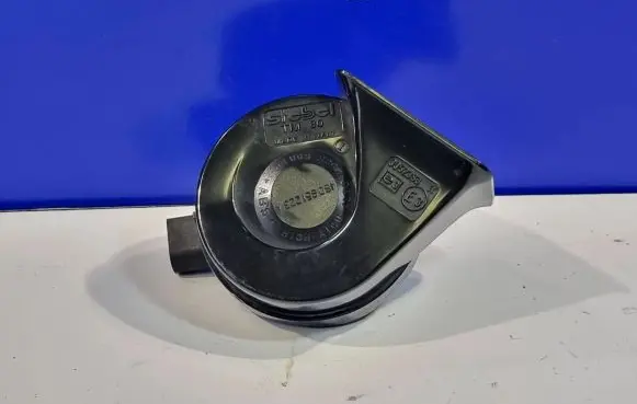 Audi A6 S6 C5 4B Horn signal 4B0951223A