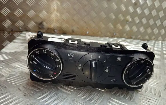 Mercedes-Benz B W245 Climate control unit A1698301785 69780012 0707032800