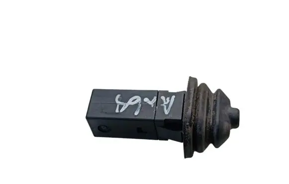 BMW X5 E70 Fuel tank opening switch 82289392
