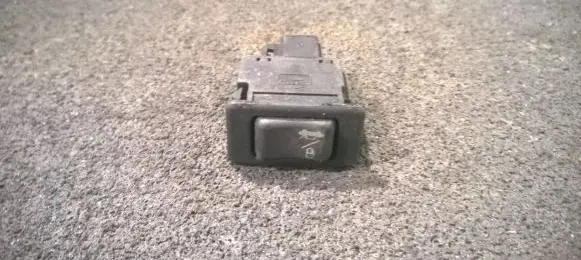 Nissan Primera Central locking switch button 