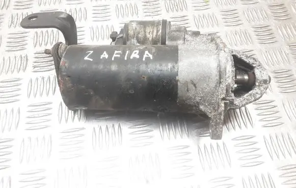 Opel Zafira A Starter motor