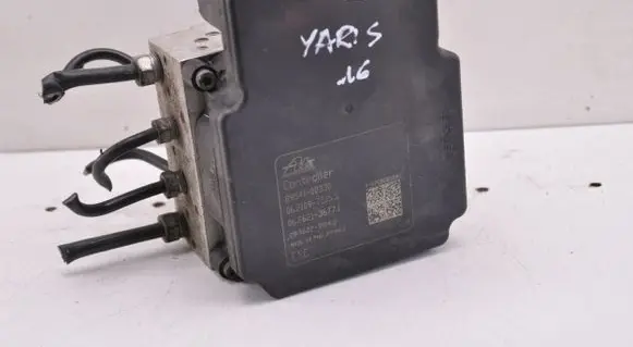 Toyota Yaris ABS Pump 895410D330 445400D130