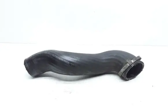 Volvo XC70 Intercooler hose/pipe 30778626