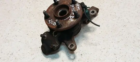 Toyota Picnic Front wheel hub spindle knuckle