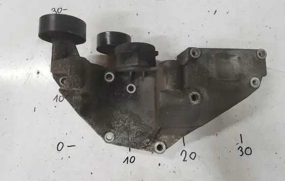Ford Mondeo MK IV Generator/alternator bracket 7G9010K018AA
