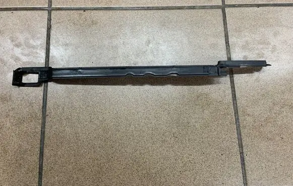 Audi A3 S3 8V Radiator trim 8V0121332