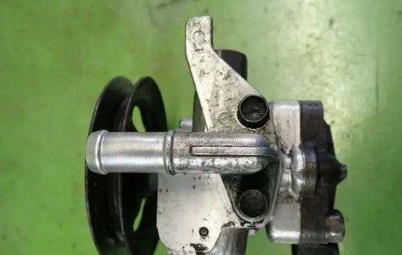 Hyundai Coupe Power steering pump