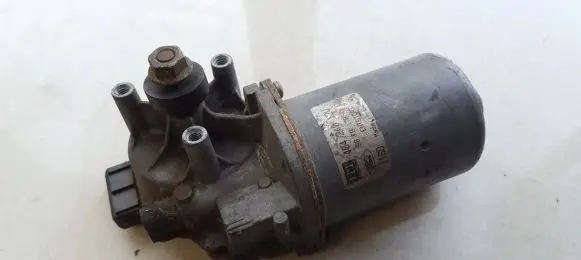 Mazda 121 Wiper motor 474714