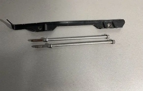 BMW 4 F32 F33 Battery bracket 7188487