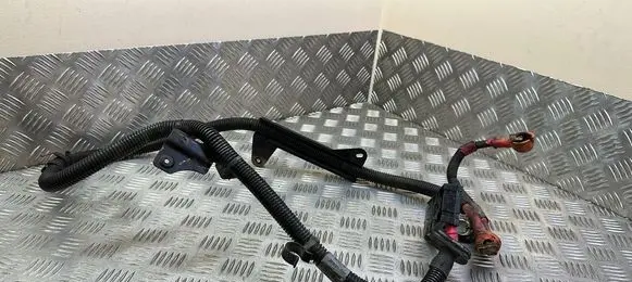 Positive cable (battery)
