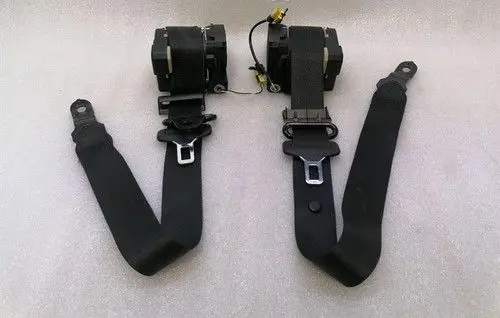 Mercedes-Benz G W461 W463 1st Gen Front seatbelt buckle A4638605285