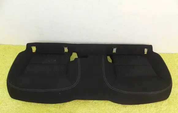 Infiniti QX30 Second row seats 