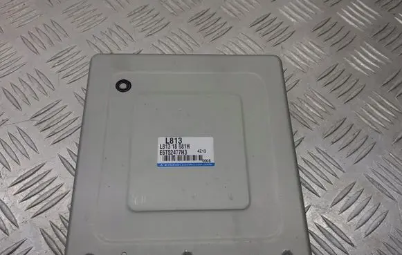 Mazda 6 Engine control unit/module L81318881H