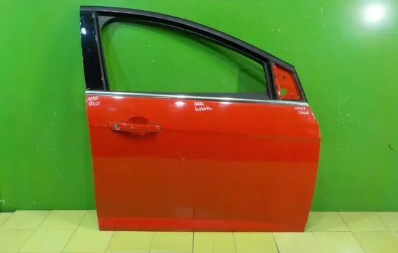 Ford Focus Front door PRZOD XP149