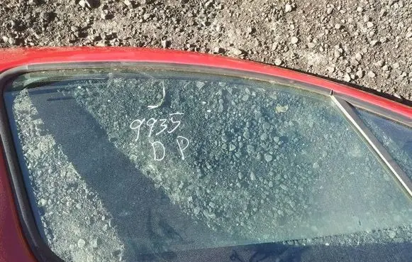 Citroen Berlingo Front door window glass four-door as2