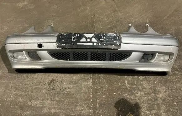 Mercedes-Benz E W210 Front bumper