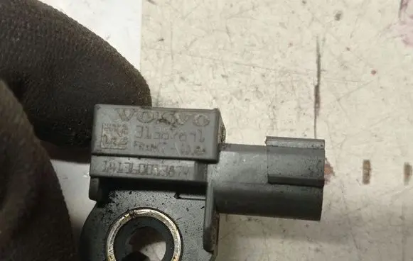 Volvo V40 Airbag deployment crash/impact sensor 31387891