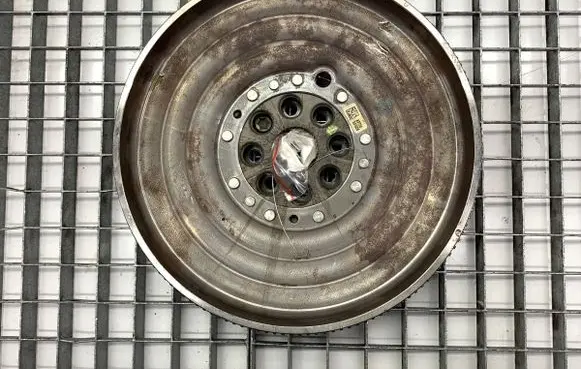 Mercedes-Benz CLA C117 X117 W117 Dual mass flywheel A2700301005