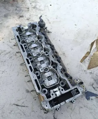 Opel Astra G Engine head R9128018