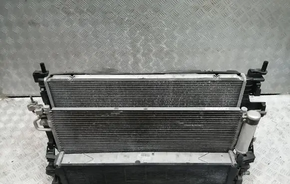 Ford Focus Radiator set 