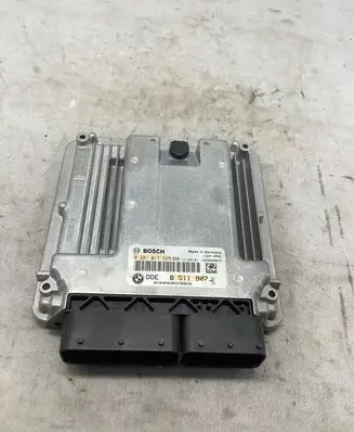BMW 5 F10 F11 Engine control unit/module 0281017325 8511907 030005962