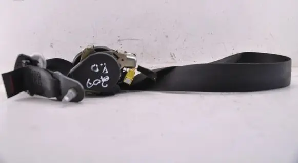 Peugeot 208 I Front seatbelt E20611070