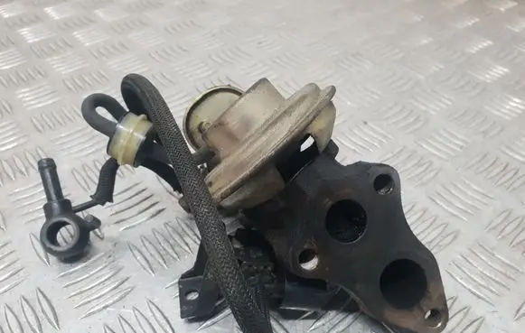 Toyota Corolla Verso E121 EGR valve 2580027040 2581927020