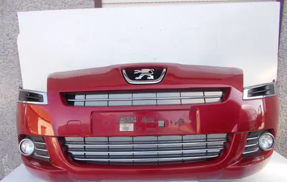 Peugeot 5008 Front bumper 771021305
