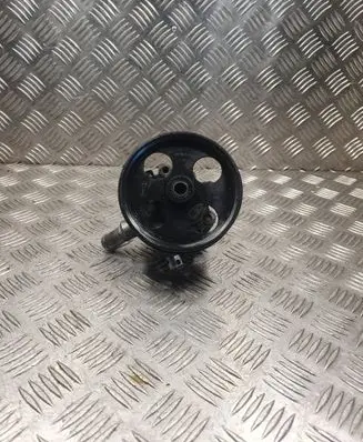 Opel Insignia A Power steering pump 55563329