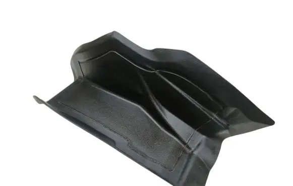 Rear/tail light trim molding