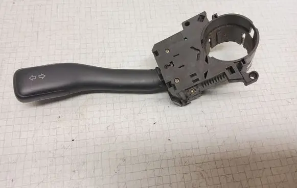 Volkswagen Golf IV Indicator stalk 8L0953513