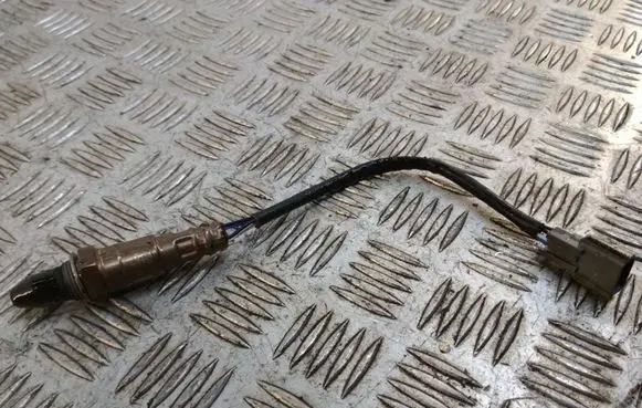 Nissan Navara D23 Lambda probe sensor 226A42790R H8201333811