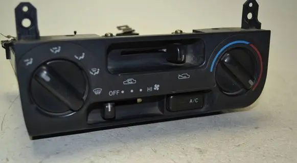 Toyota Carina T190 Climate control unit 5071F1A