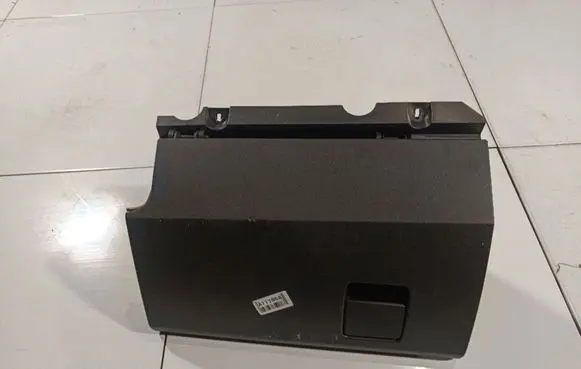 Opel Zafira B Glove box 13150268
