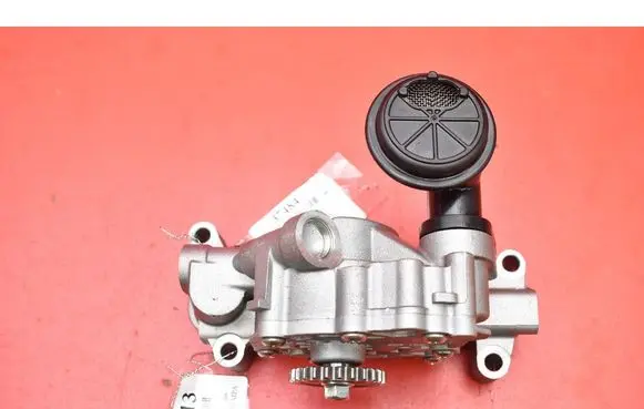 Hyundai Tucson JM Oil pump 231025U1B2