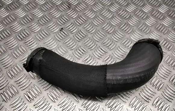 Volvo V70 Intercooler hose/pipe 31338809