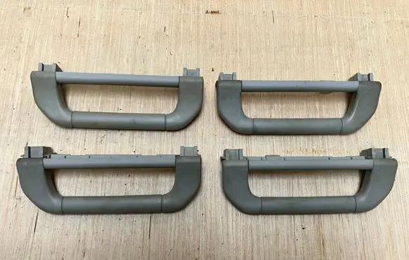 BMW 7 E38 A set of handles for the ceiling 