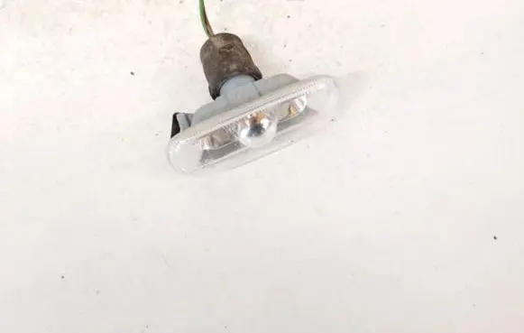 Audi A4 S4 B7 8E 8H Front fender indicator light 8e0949127
