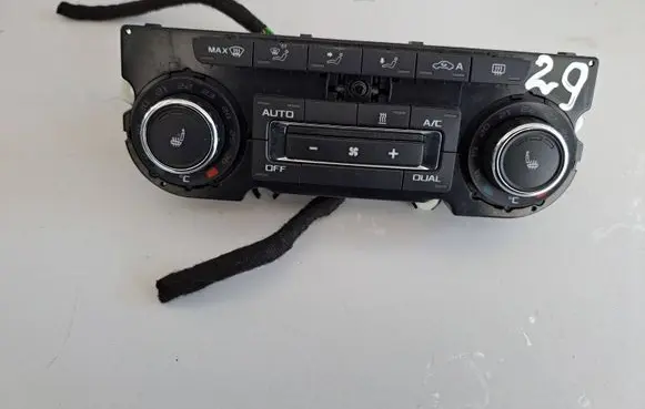 Skoda Superb B6 (3T) Climate control unit 3T0907044CG 5HB00974997 SW0607