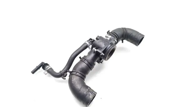 Land Rover Range Rover L405 Thermostat housing CK5Q-8594-AB