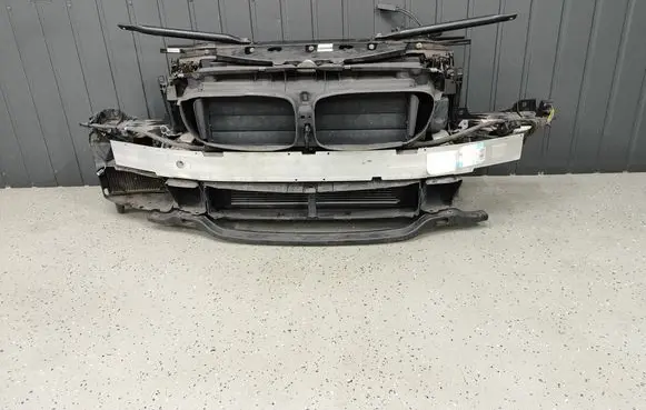 BMW 5 F10 F11 Radiator support slam panel 7332893 733289305 7200690