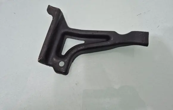 Audi A6 S6 C6 4F Fuel pump bracket 