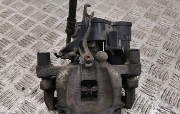 Land Rover Evoque II Rear brake caliper K8D22K327AB