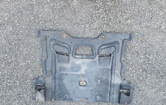 BMW 5 GT F07 Engine splash shield/under tray 7289088 8035971