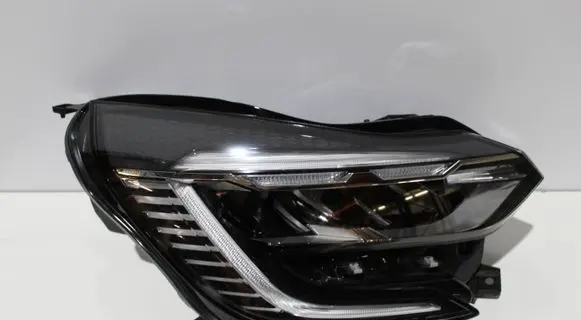 Renault Captur II Headlight/headlamp 260104525R