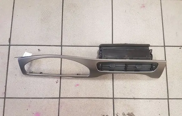 Jaguar S-Type Dash center air vent grill 2R83F045H48AG 400S200