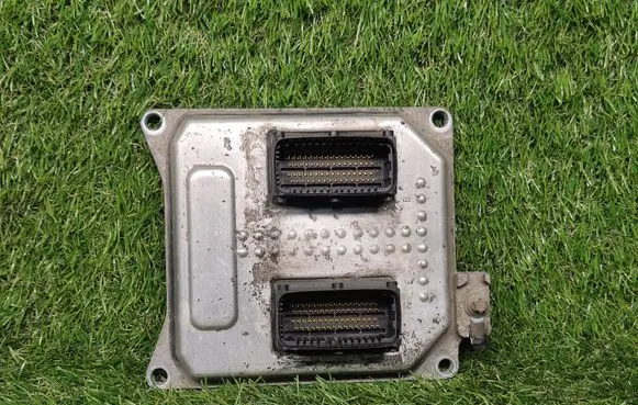 Opel Zafira B Engine control unit/module ECU 55568735 55568735LJ