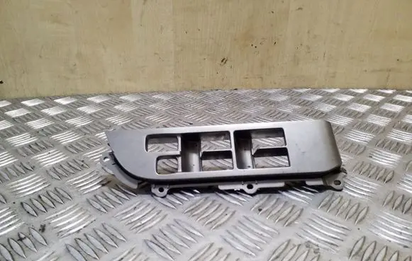 Other front door trim element