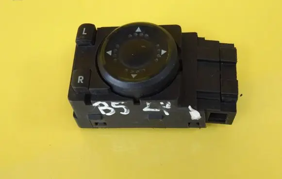 Volkswagen PASSAT B5 Wing mirror switch 3B1959565B